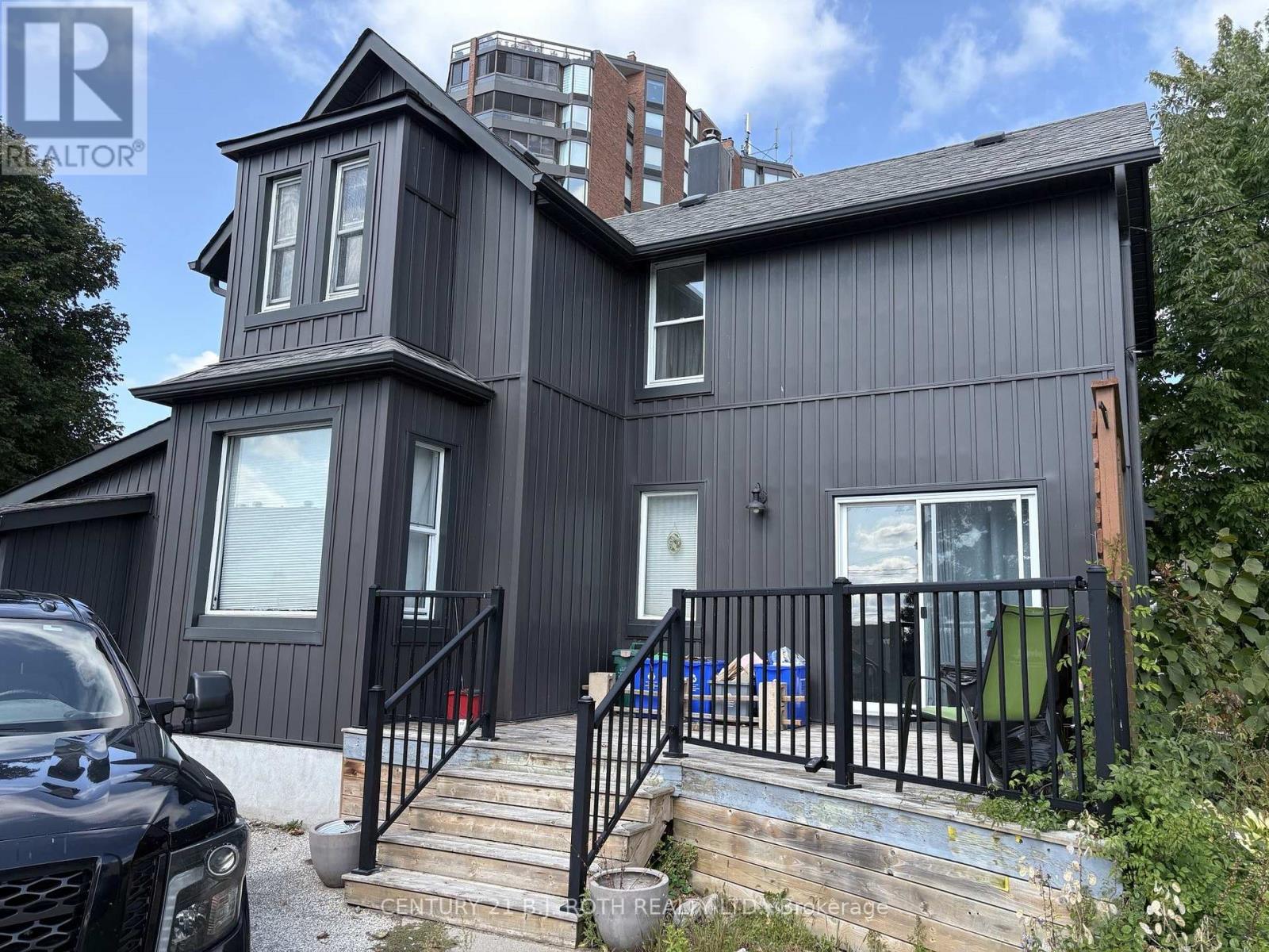 253 Dunlop Street E, Barrie (North Shore), Ontario  L4M 1B6 - Photo 14 - S12848490