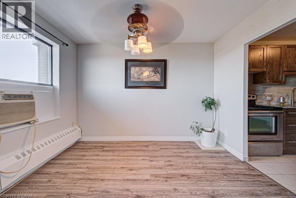 1100 Courtland Avenue E Unit# 1014, Kitchener, Ontario  N2C 2H9 - Photo 14 - 40808309