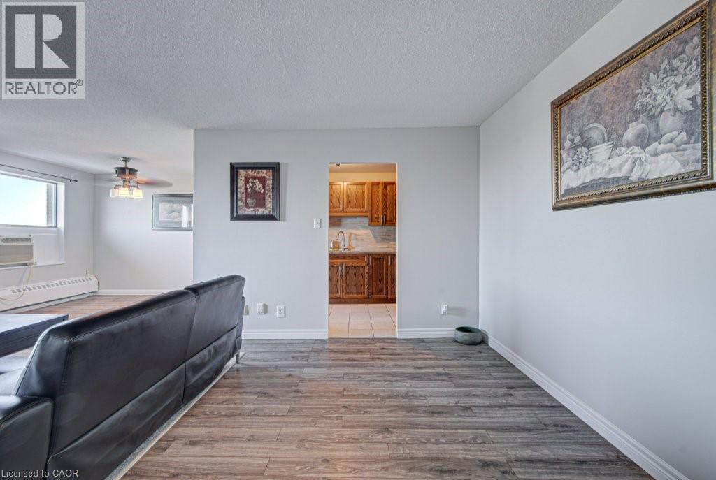 1100 Courtland Avenue E Unit# 1014, Kitchener, Ontario  N2C 2H9 - Photo 10 - 40808309
