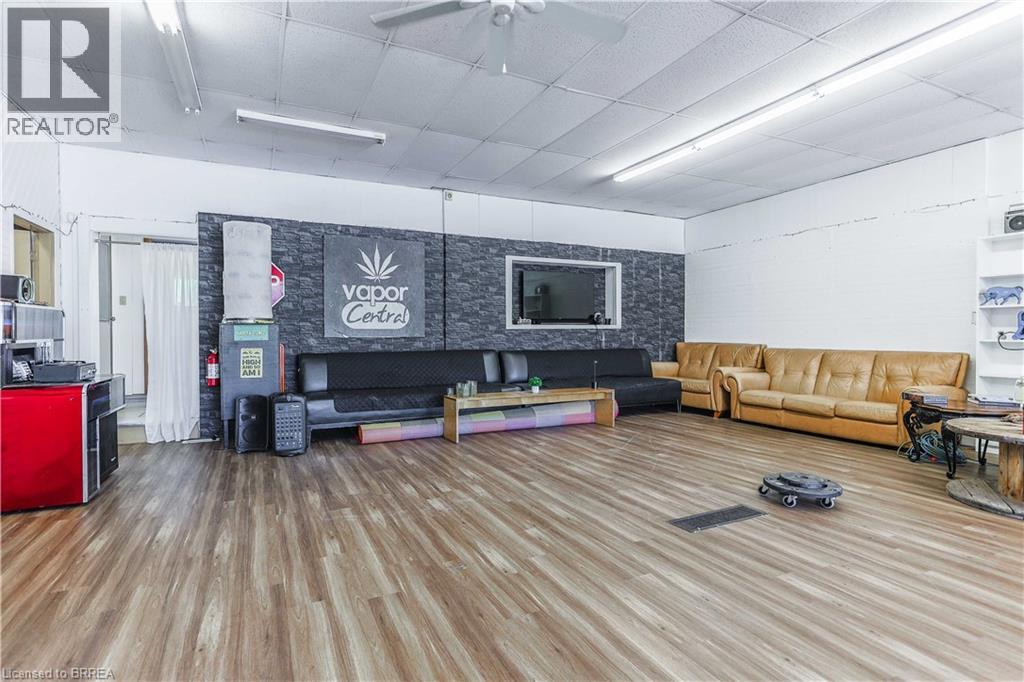 170 Charing Cross Street Unit# 1, Brantford, Ontario  N3T 2J4 - Photo 8 - 40809546