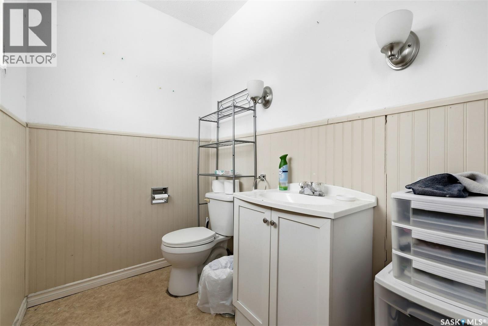 2804 Grant Road, Regina, Saskatchewan  S4S 5G2 - Photo 12 - SK029734