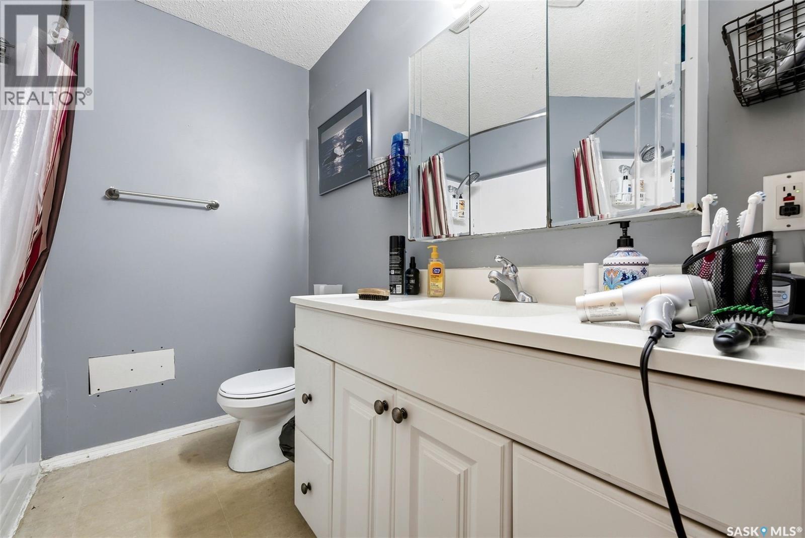 2804 Grant Road, Regina, Saskatchewan  S4S 5G2 - Photo 14 - SK029734