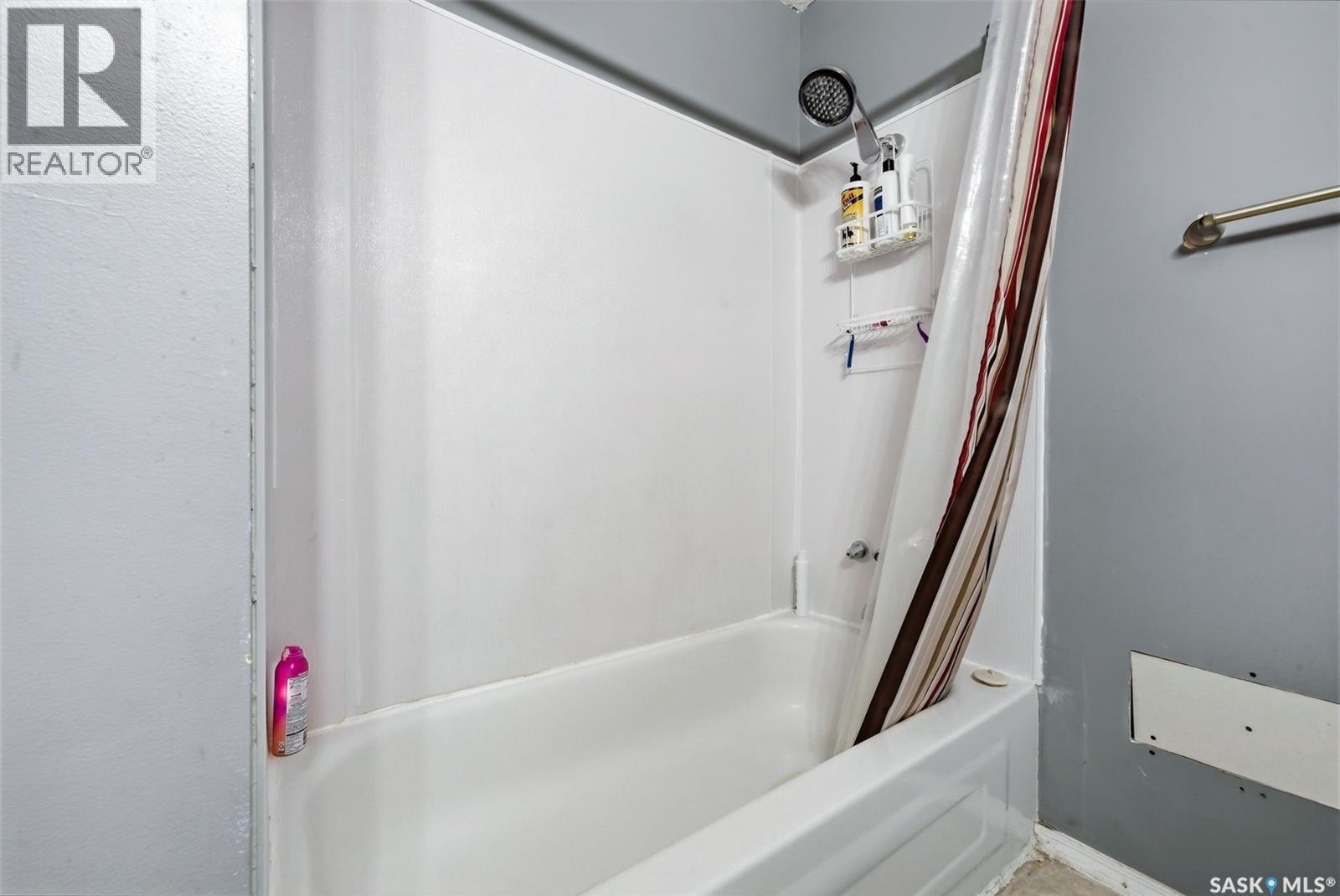 2804 Grant Road, Regina, Saskatchewan  S4S 5G2 - Photo 15 - SK029734