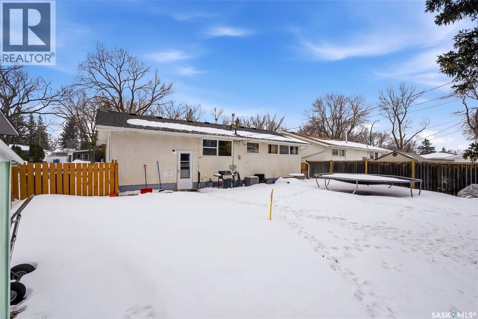 2804 Grant Road, Regina, Saskatchewan  S4S 5G2 - Photo 24 - SK029734