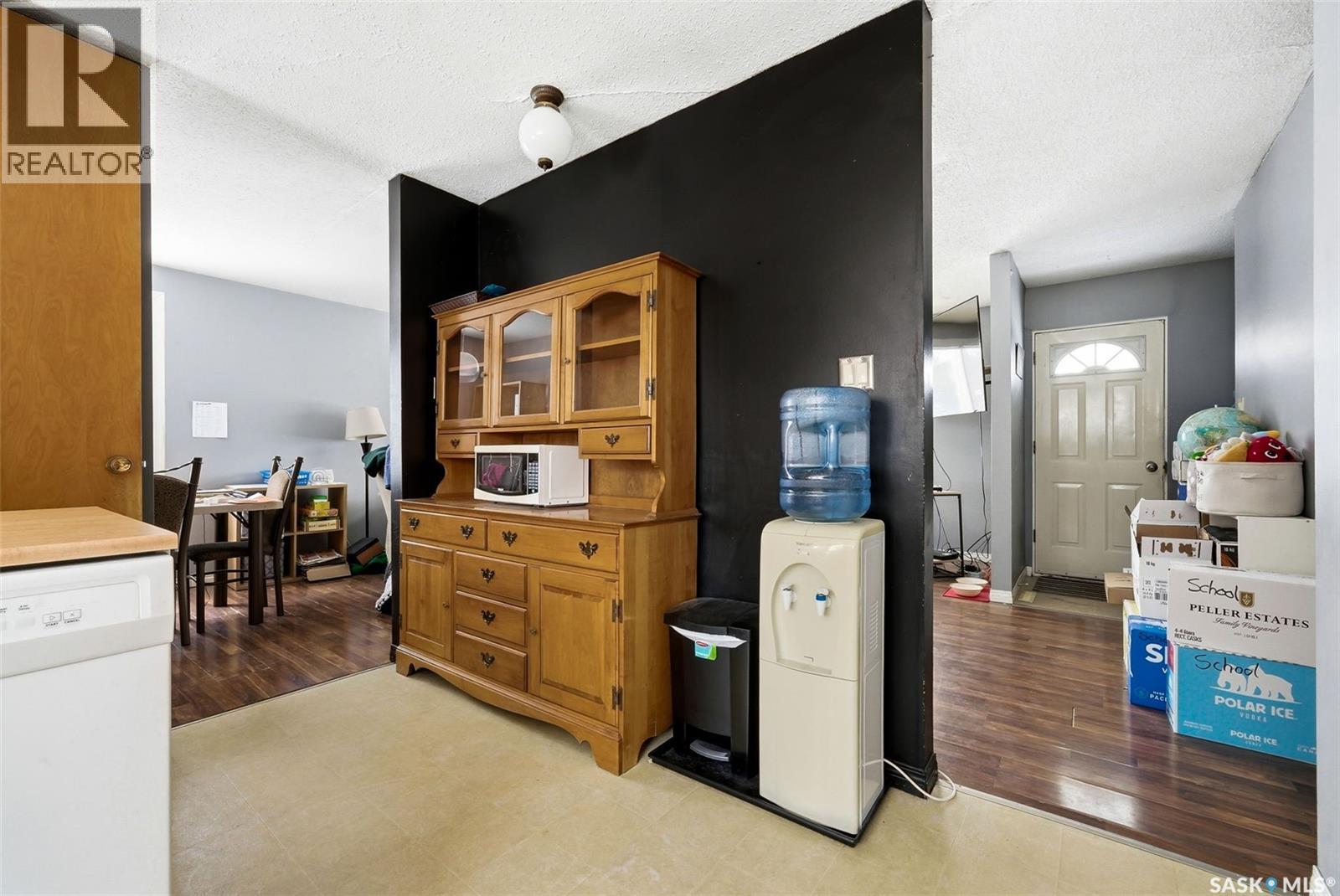 2804 Grant Road, Regina, Saskatchewan  S4S 5G2 - Photo 9 - SK029734