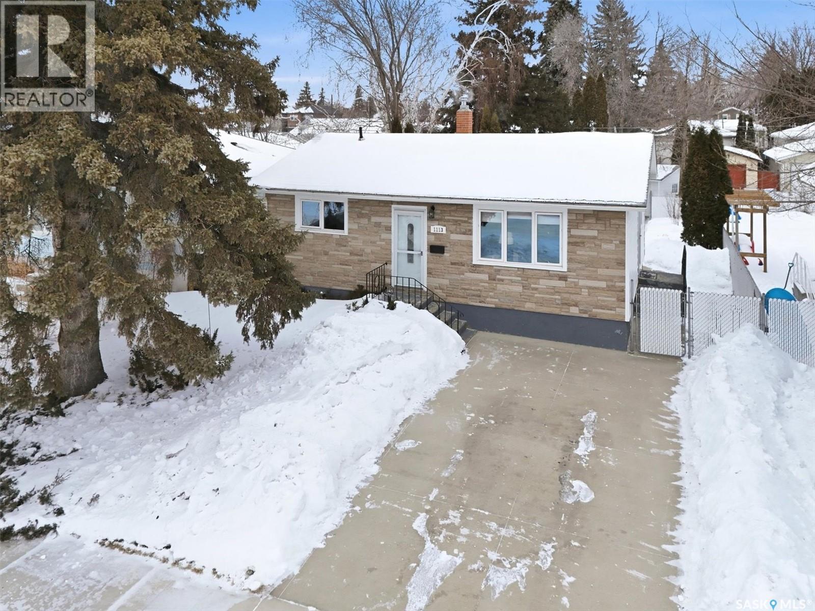 1113 2nd Street E, Saskatoon, Saskatchewan  S7H 1R4 - Photo 2 - SK029432
