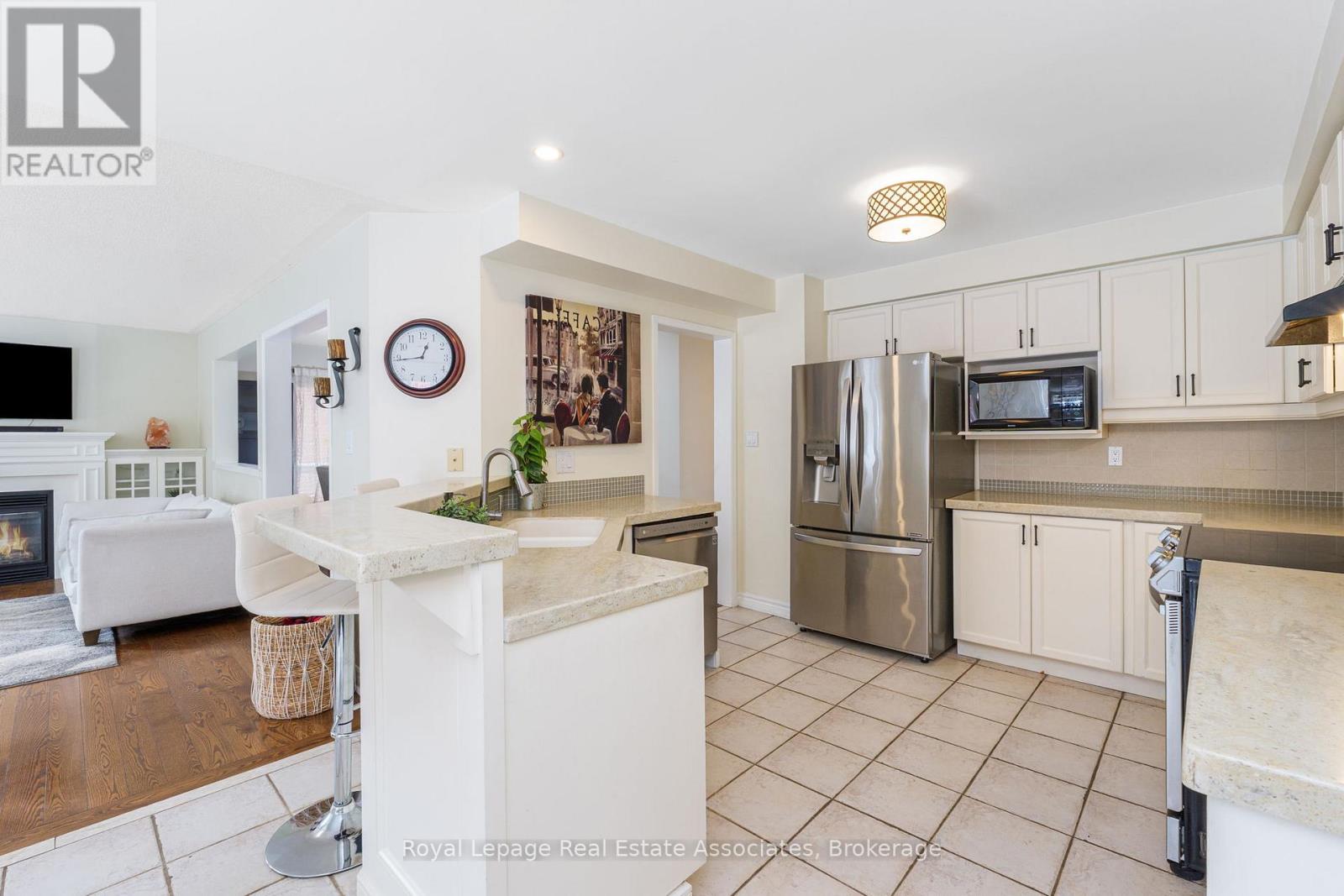 1196 Knight Trail, Milton, Ontario  L9T 5R9 - Photo 7 - W12848388