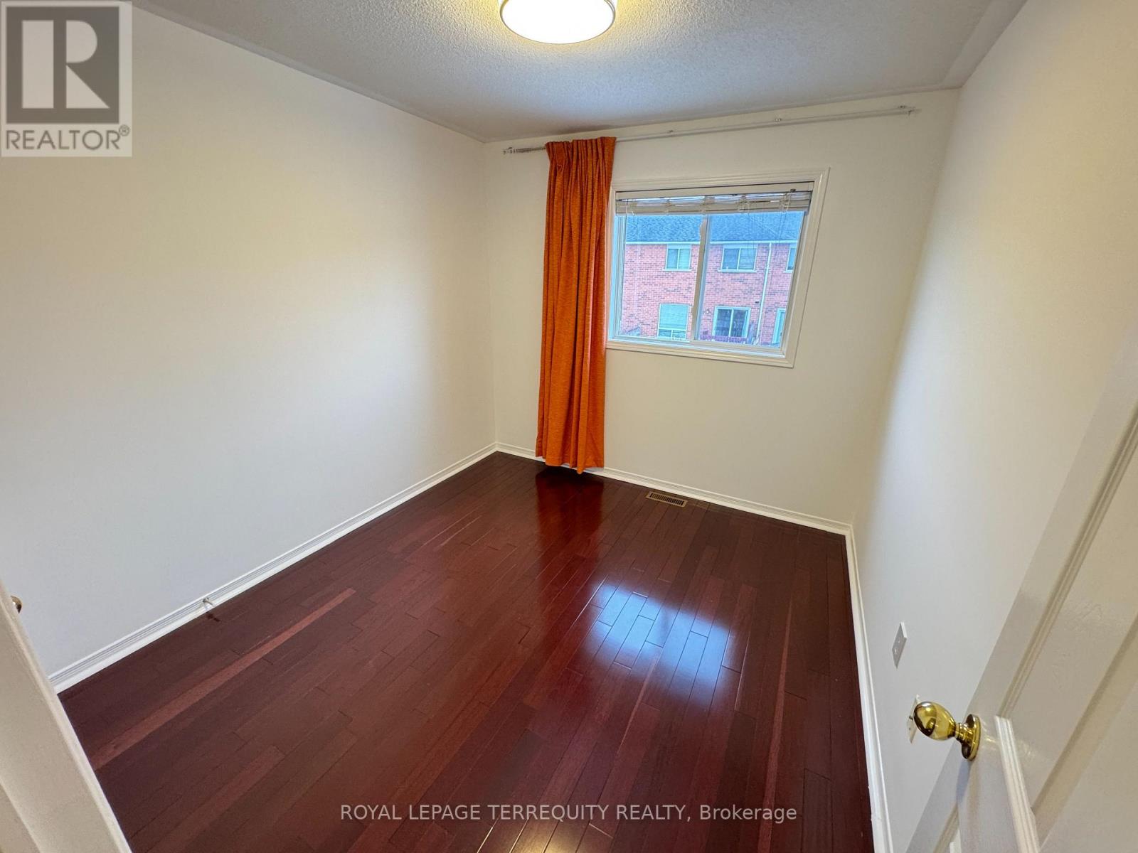 2265 Hummingbird Way, Oakville, Ontario  L6M 4B1 - Photo 11 - W12848408