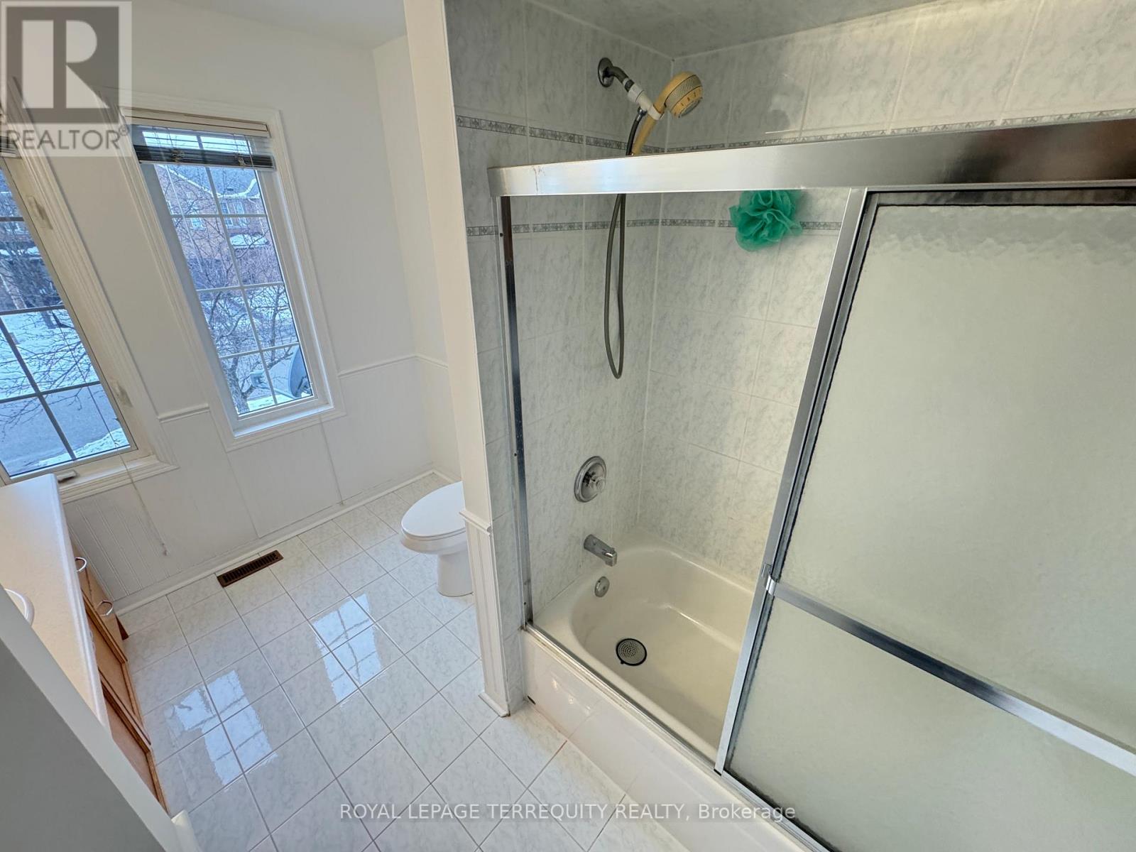 2265 Hummingbird Way, Oakville, Ontario  L6M 4B1 - Photo 13 - W12848408