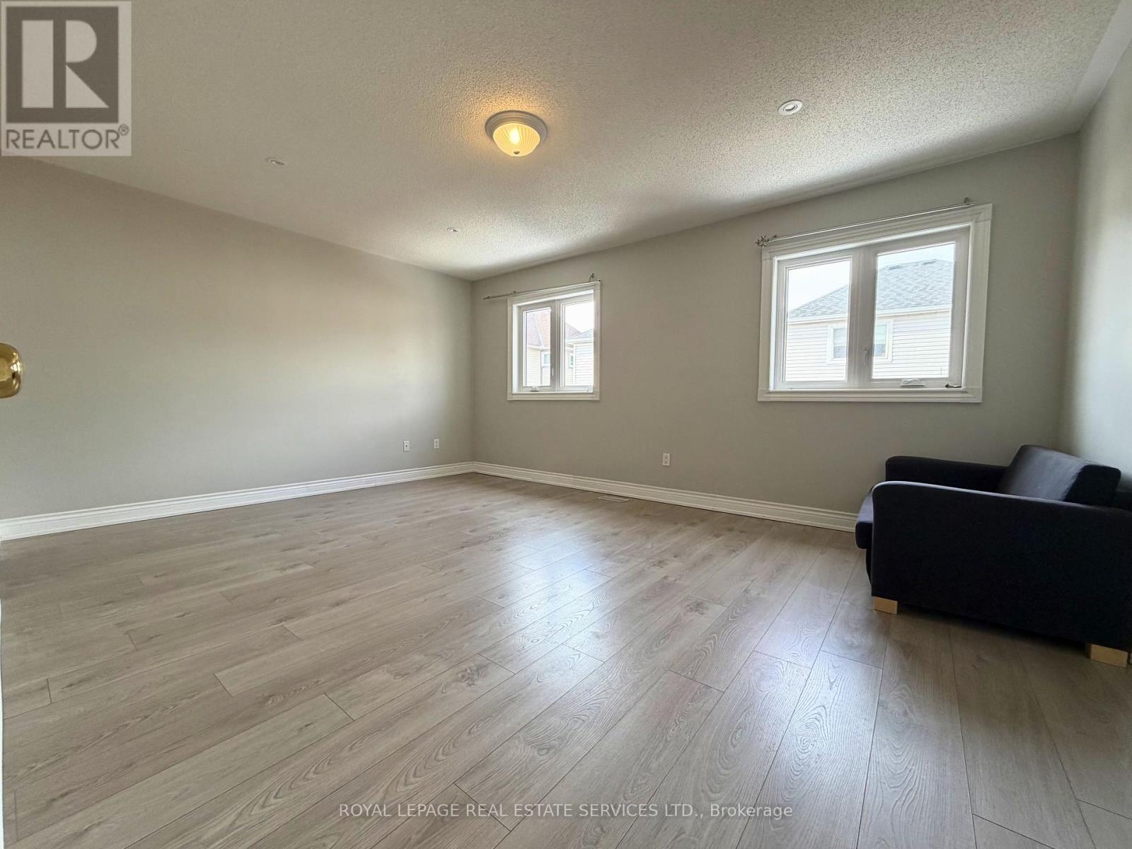 2400 Bankside Drive, Mississauga, Ontario L5M 6E6 - Photo 9 - W12848450