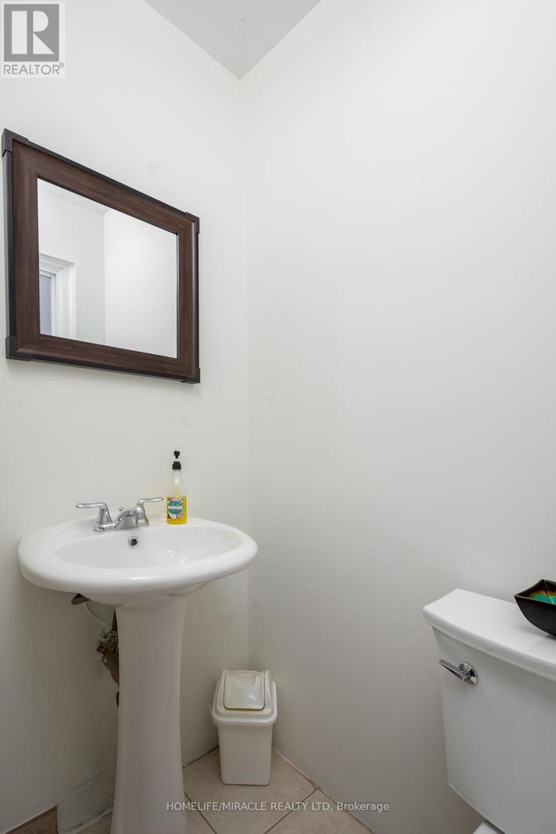 51 - 70 Moregate Crescent, Brampton, Ontario  L6S 3K9 - Photo 19 - W12848468