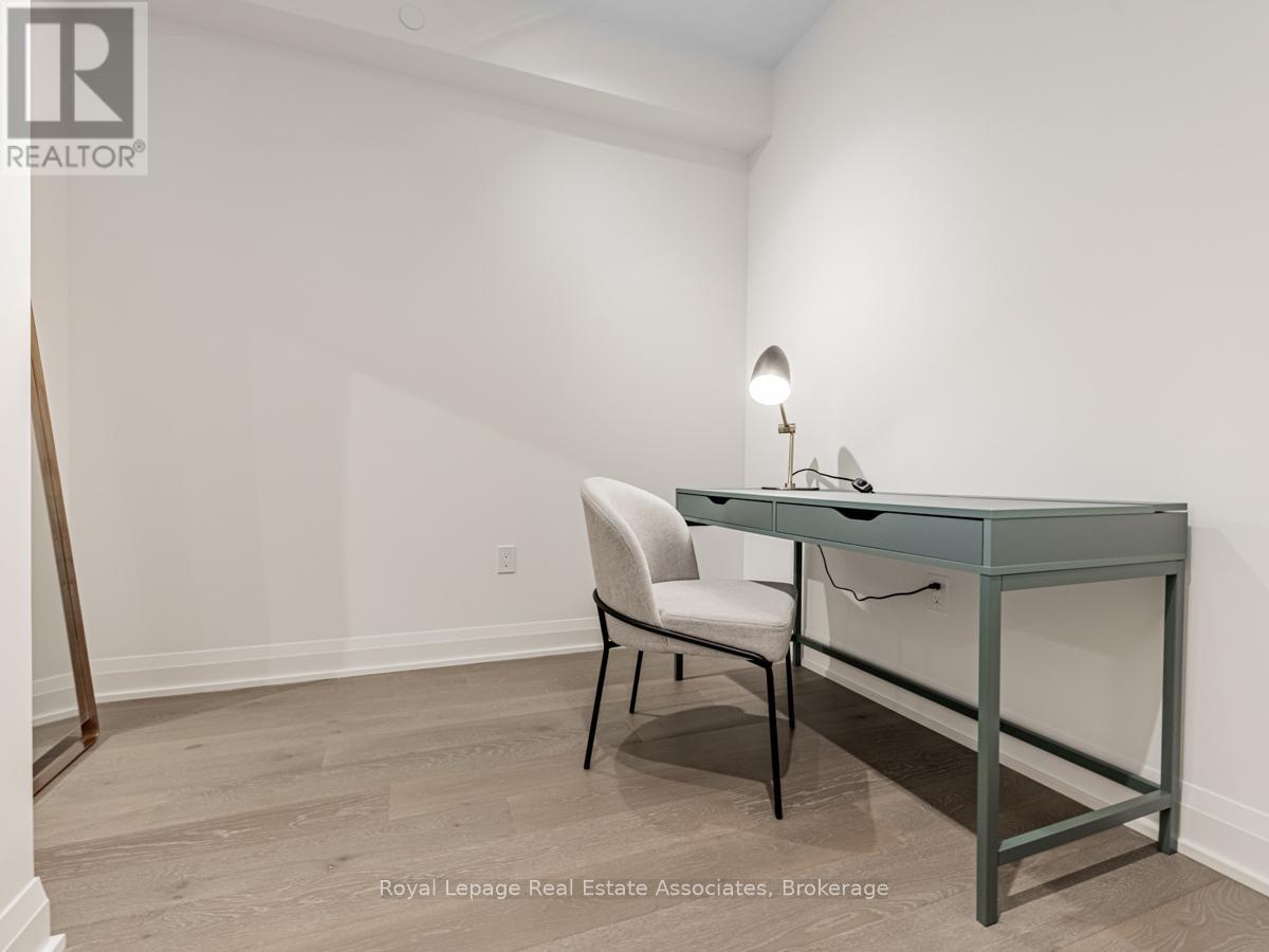 217 - 293 The Kingsway, Toronto, Ontario  M9A 0E8 - Photo 15 - W12848492