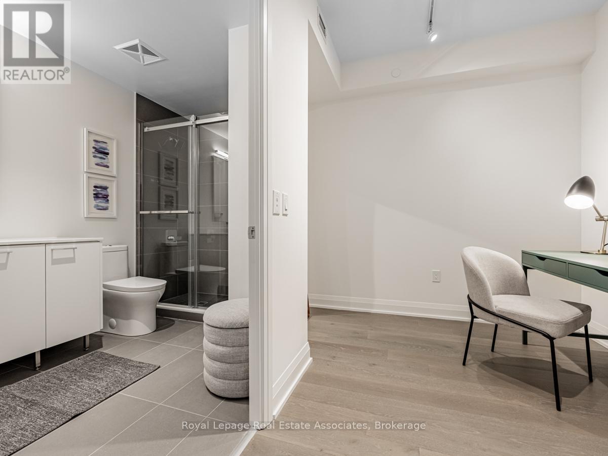 217 - 293 The Kingsway, Toronto, Ontario  M9A 0E8 - Photo 16 - W12848492