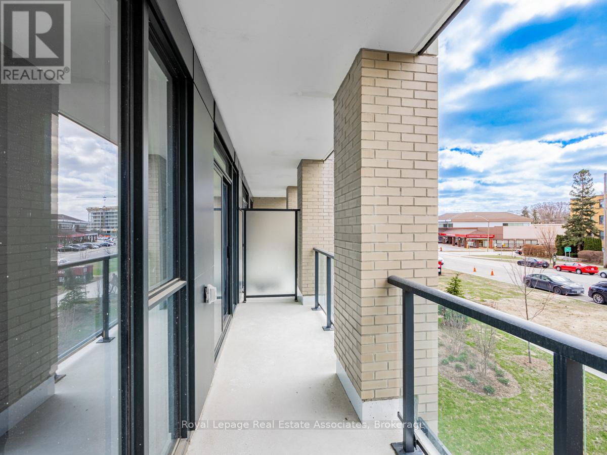 217 - 293 The Kingsway, Toronto, Ontario  M9A 0E8 - Photo 19 - W12848492