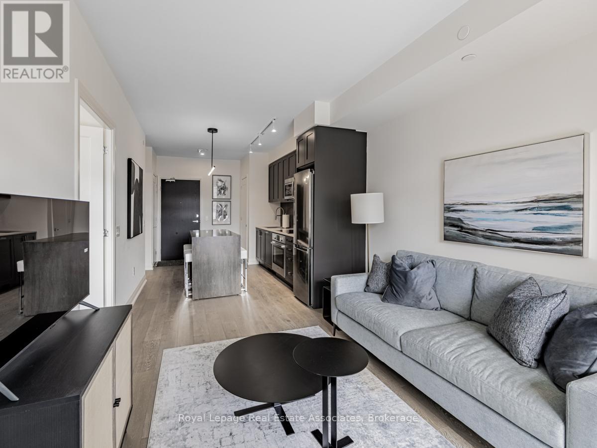 217 - 293 The Kingsway, Toronto, Ontario  M9A 0E8 - Photo 8 - W12848492