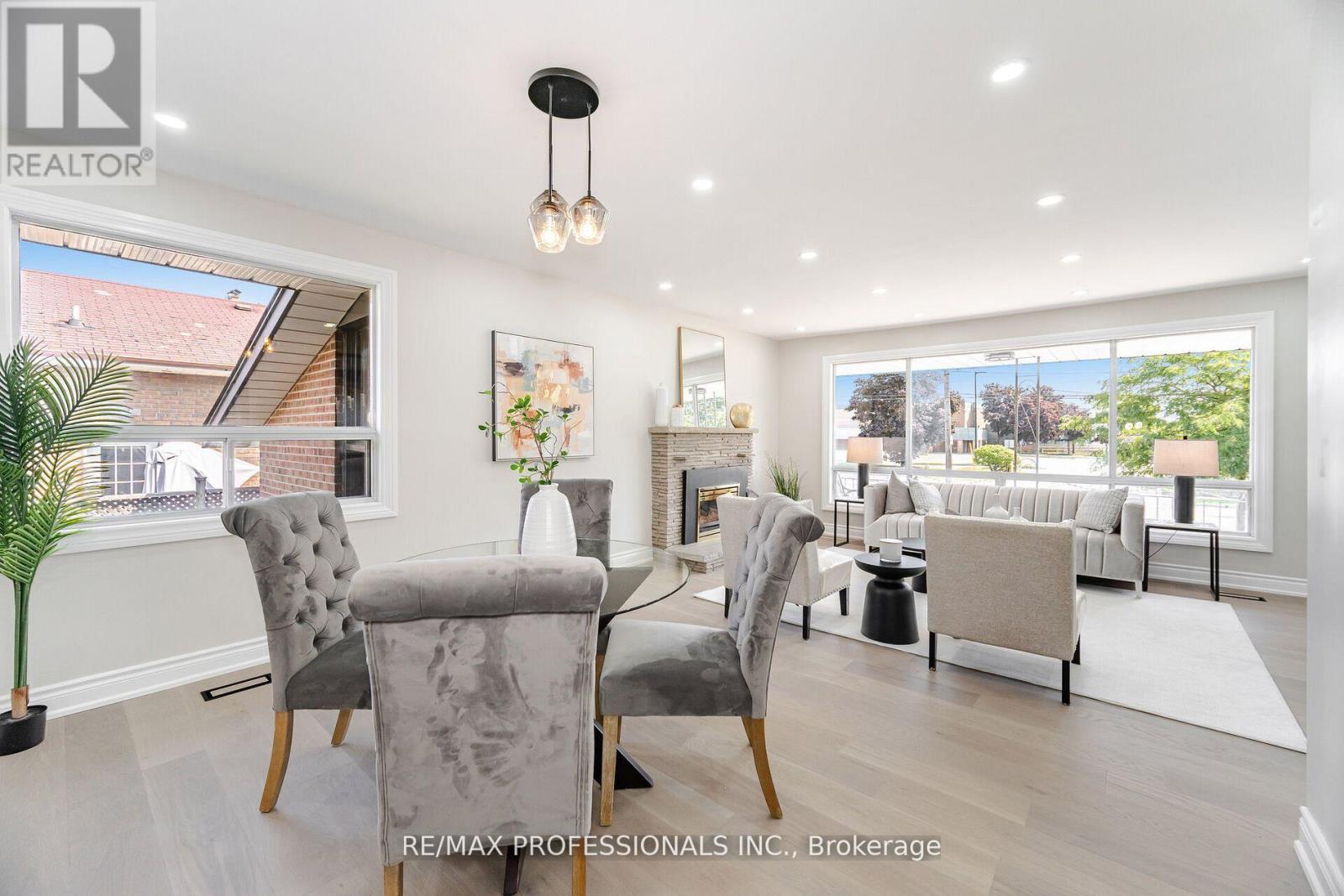 718 Royal York Road, Toronto, Ontario  M8Y 2T5 - Photo 11 - W12848602