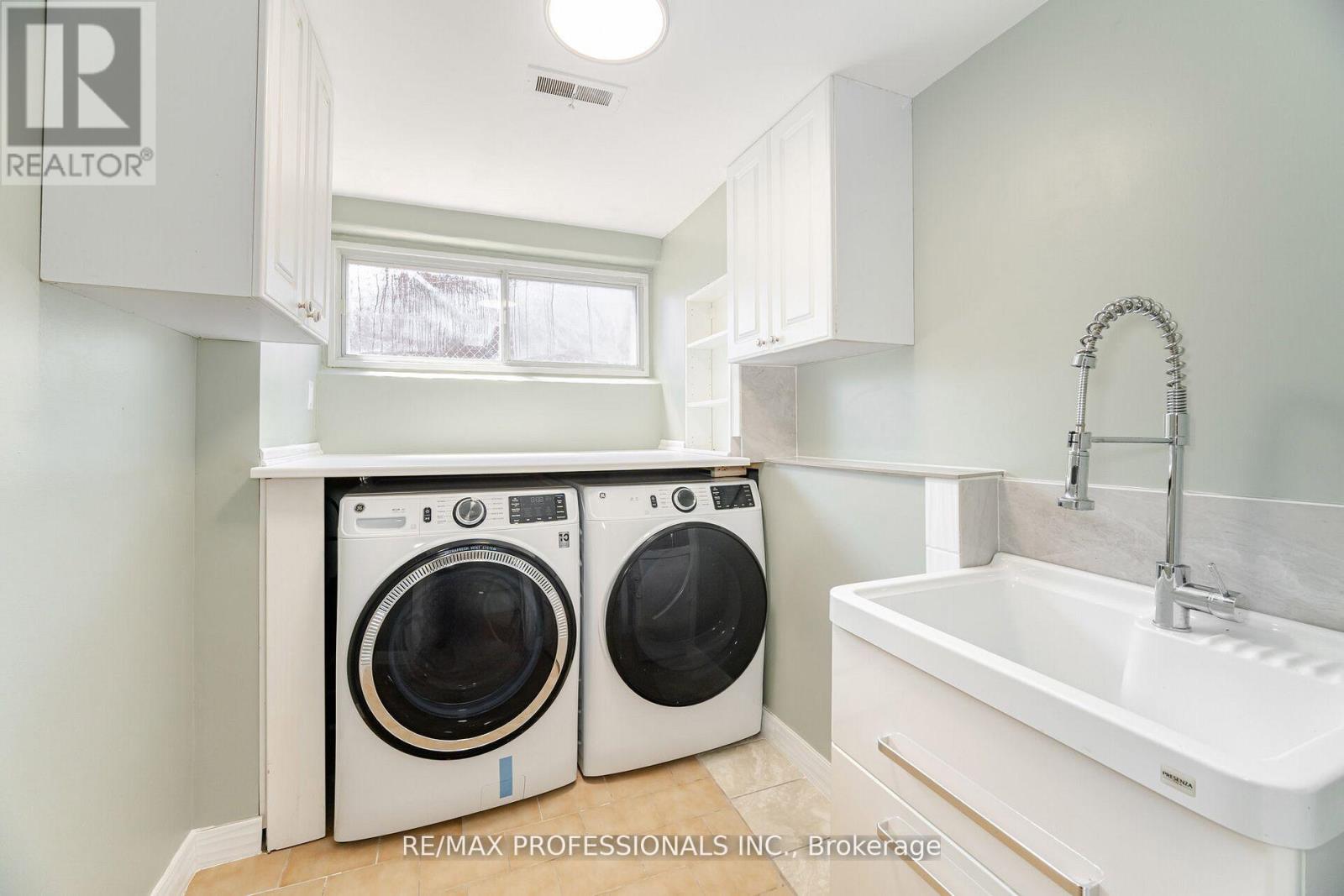 718 Royal York Road, Toronto, Ontario  M8Y 2T5 - Photo 45 - W12848602