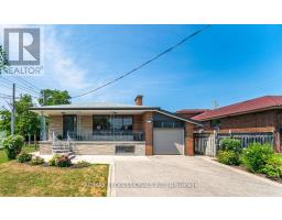 718 ROYAL YORK ROAD, Toronto, Ontario