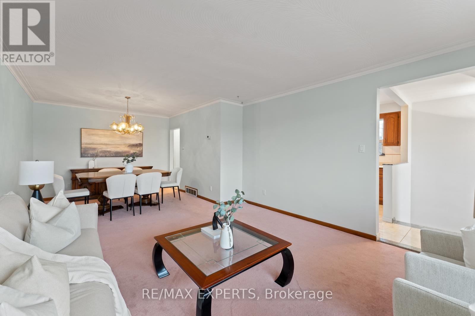 126 Ardwick Boulevard, Toronto, Ontario  M9M 1W2 - Photo 12 - W12848606