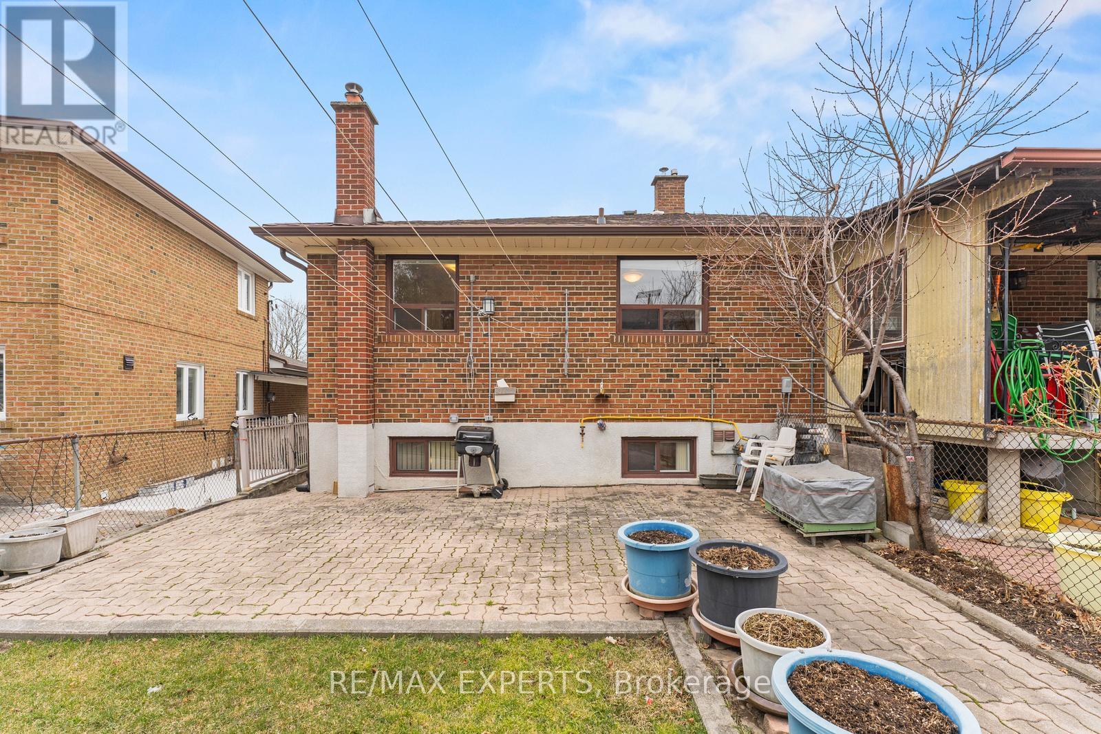 126 Ardwick Boulevard, Toronto, Ontario  M9M 1W2 - Photo 36 - W12848606