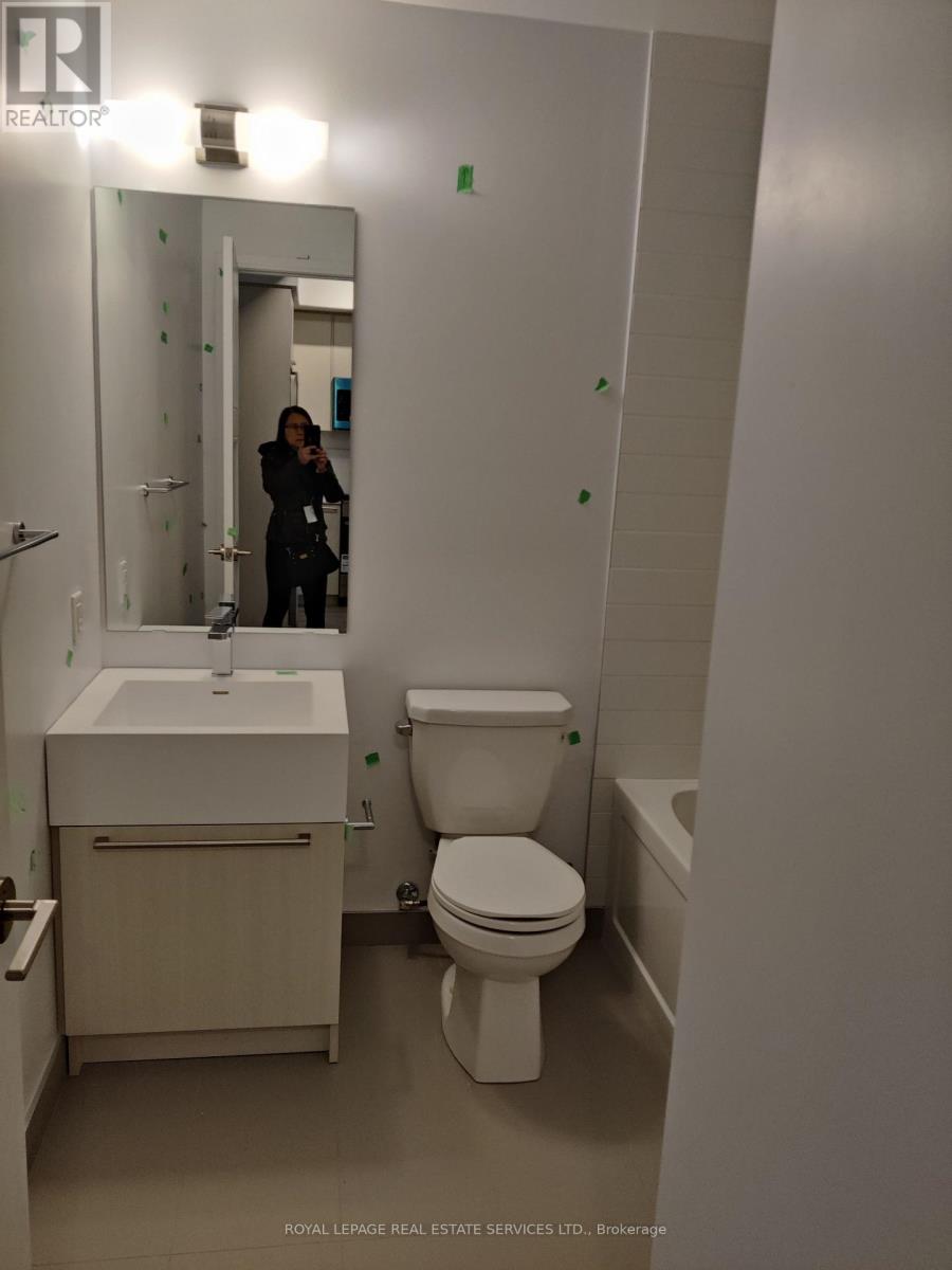 305 - 25 Neighbourhood Lane, Toronto, Ontario M8Y 0C4 - Photo 5 - W12848624