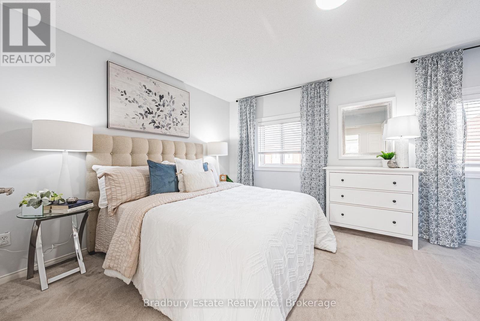 2292 Seton Crescent, Burlington, Ontario  L7L 6Y4 - Photo 16 - W12848696