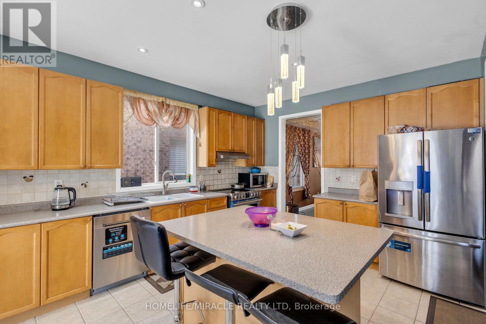 28 Latania Boulevard, Brampton, Ontario  L6P 1S9 - Photo 18 - W12841584