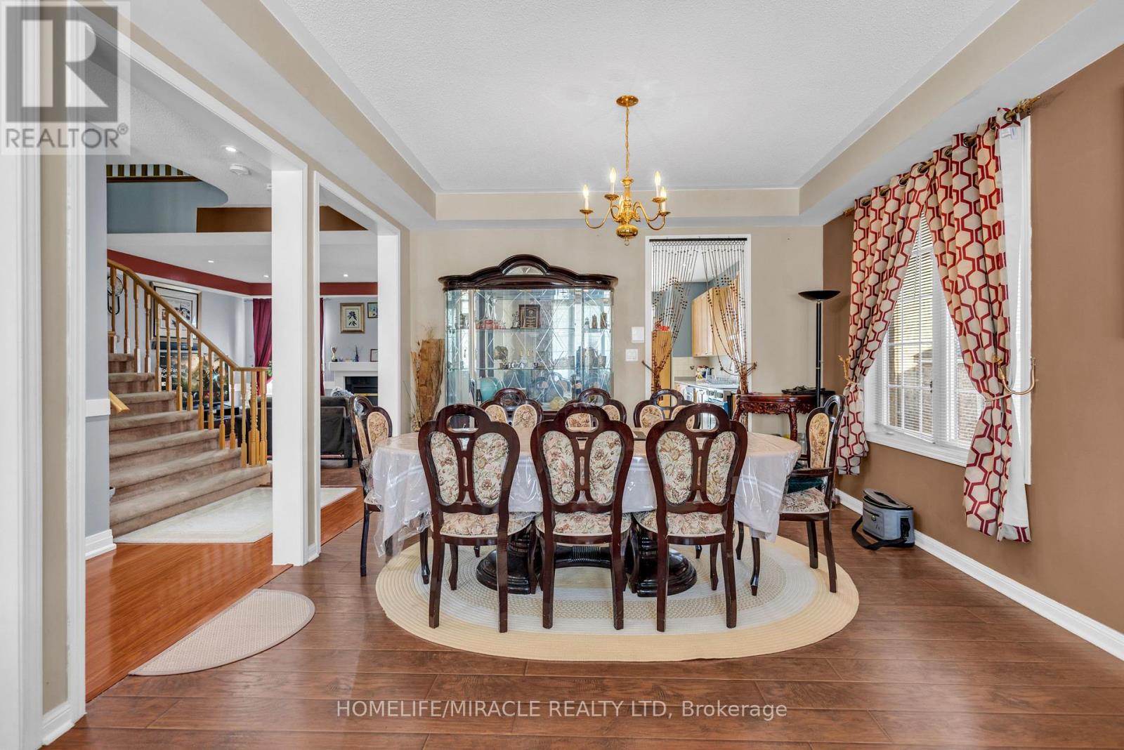 28 Latania Boulevard, Brampton, Ontario  L6P 1S9 - Photo 9 - W12841584