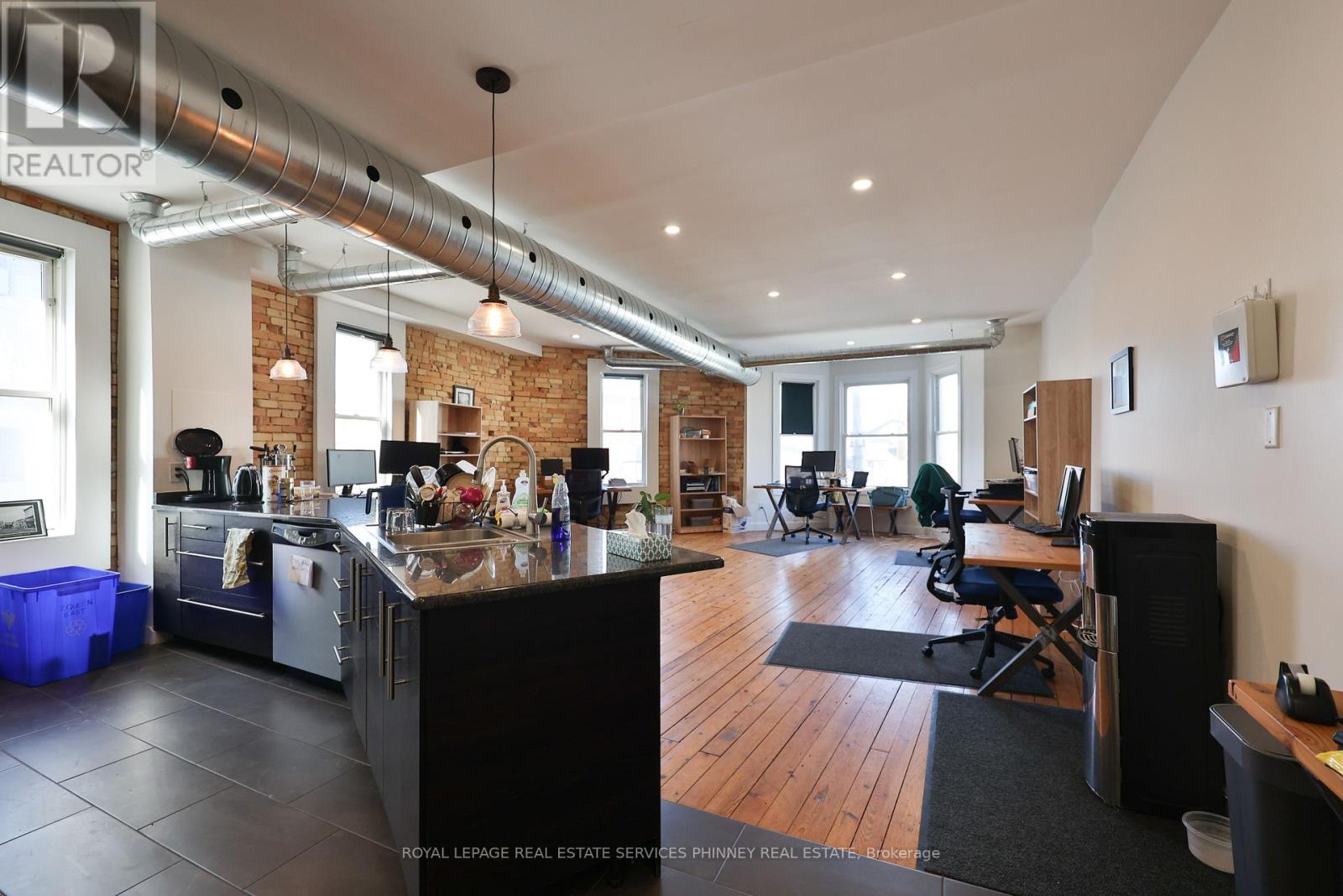 2 Queen Street E, Cambridge, Ontario  N3C 2A6 - Photo 9 - X12848396