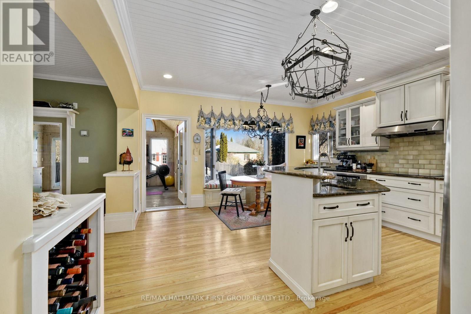 320 College Street, Cobourg, Ontario  K9A 3V4 - Photo 14 - X12848464