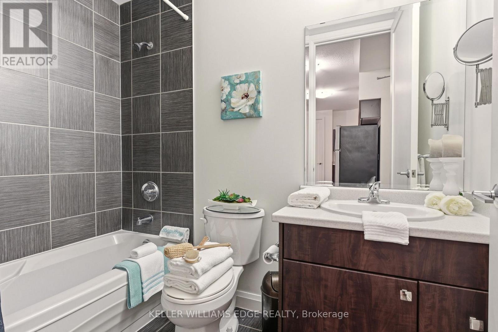 408 - 112 King Street E, Hamilton, Ontario  L8N 1A8 - Photo 25 - X12848480