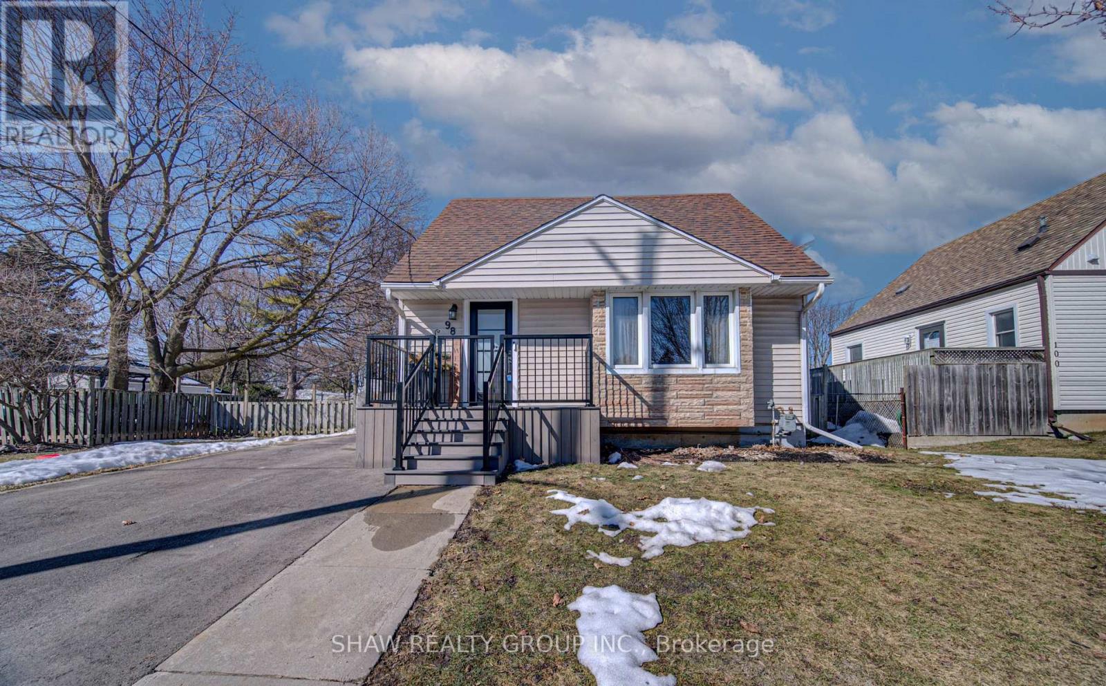 98 BALLANTYNE AVENUE, Cambridge, Ontario