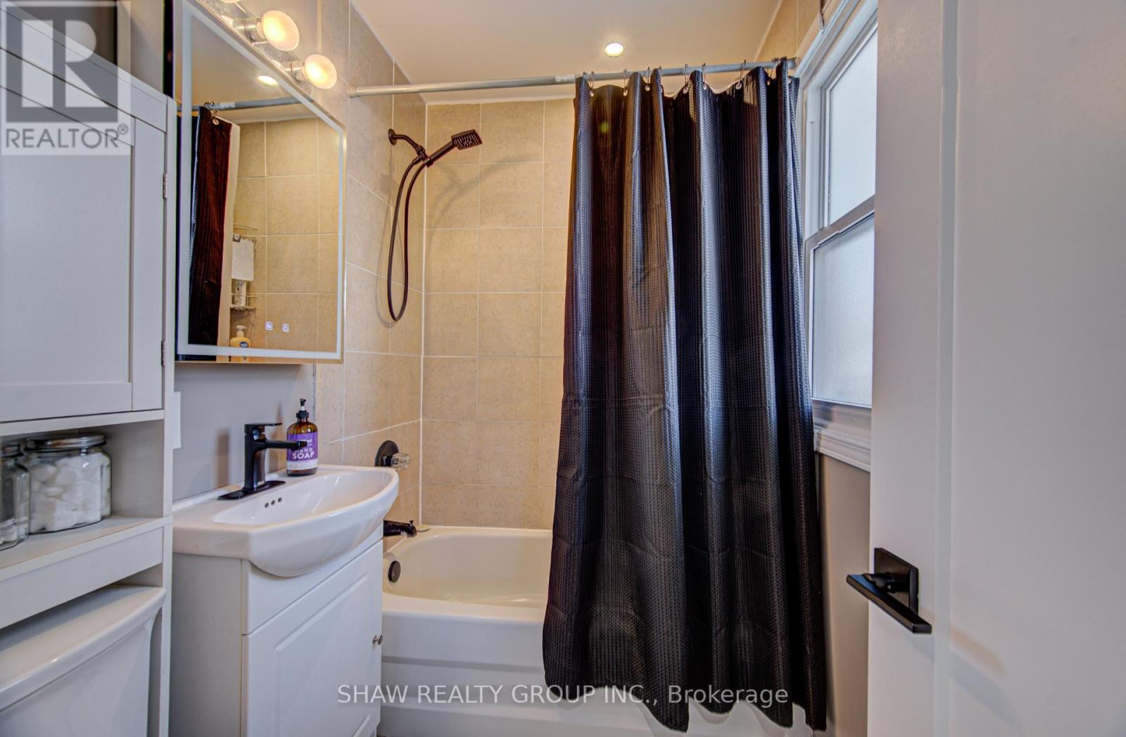 98 Ballantyne Avenue, Cambridge, Ontario  N1R 2S5 - Photo 18 - X12848486