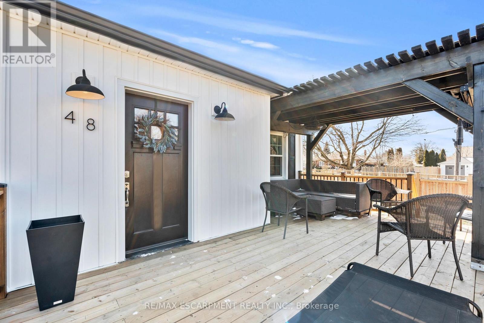 48 Windsor Road, St. Catharines, Ontario  L2N 3A4 - Photo 10 - X12848528