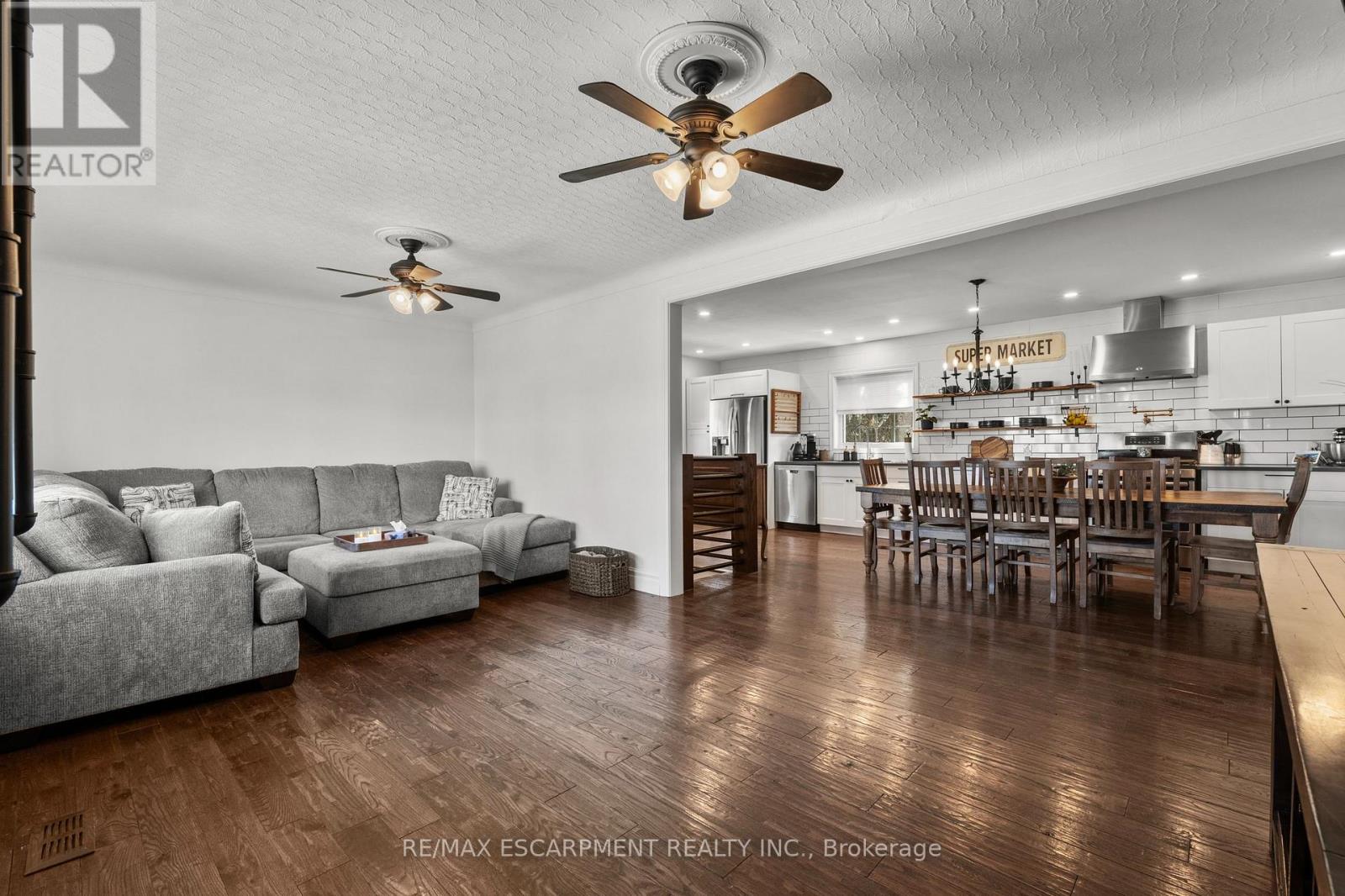 48 Windsor Road, St. Catharines, Ontario  L2N 3A4 - Photo 13 - X12848528