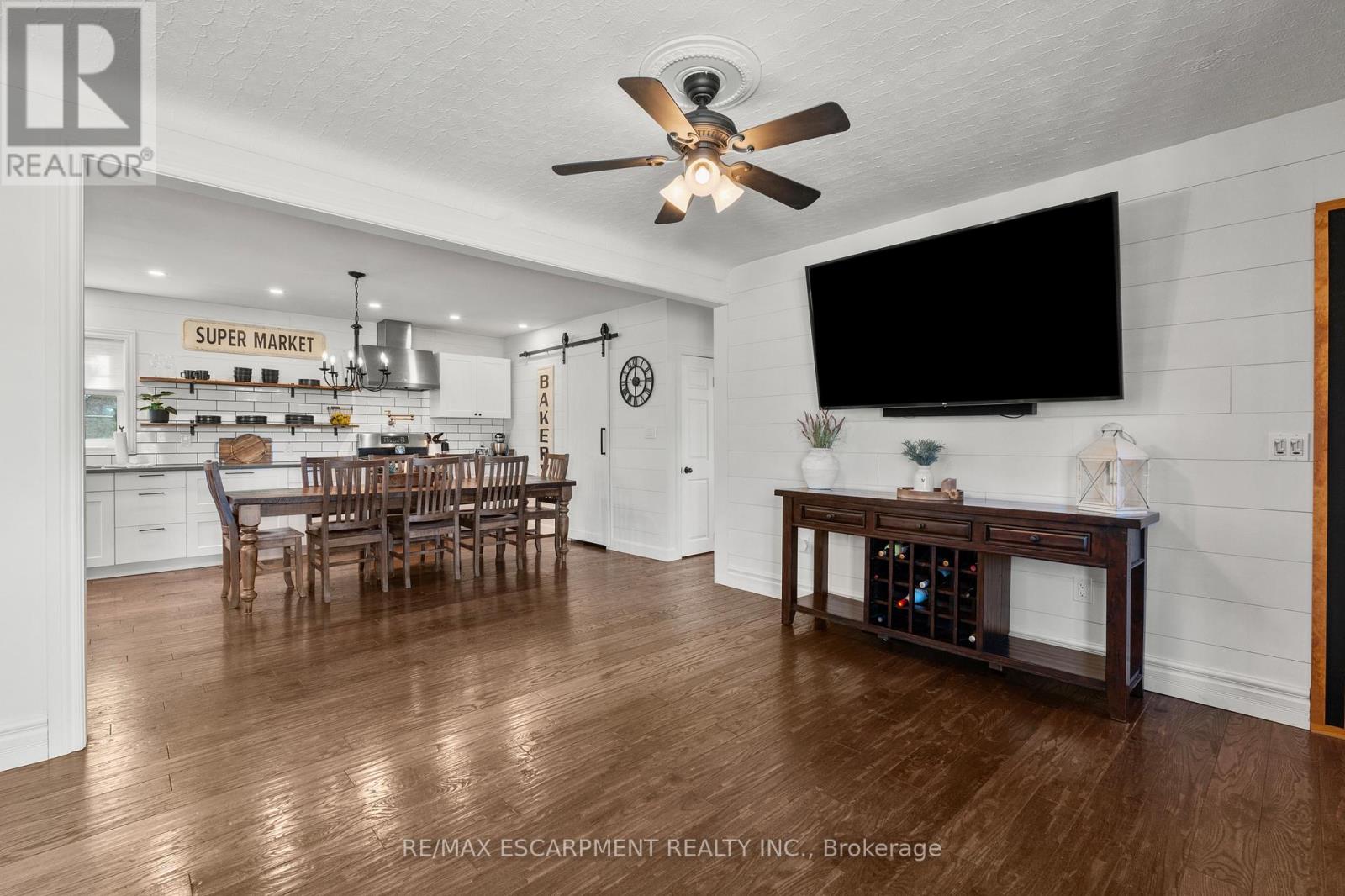 48 Windsor Road, St. Catharines, Ontario  L2N 3A4 - Photo 15 - X12848528