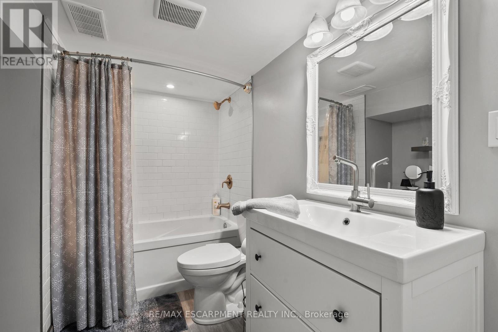 48 Windsor Road, St. Catharines, Ontario  L2N 3A4 - Photo 31 - X12848528