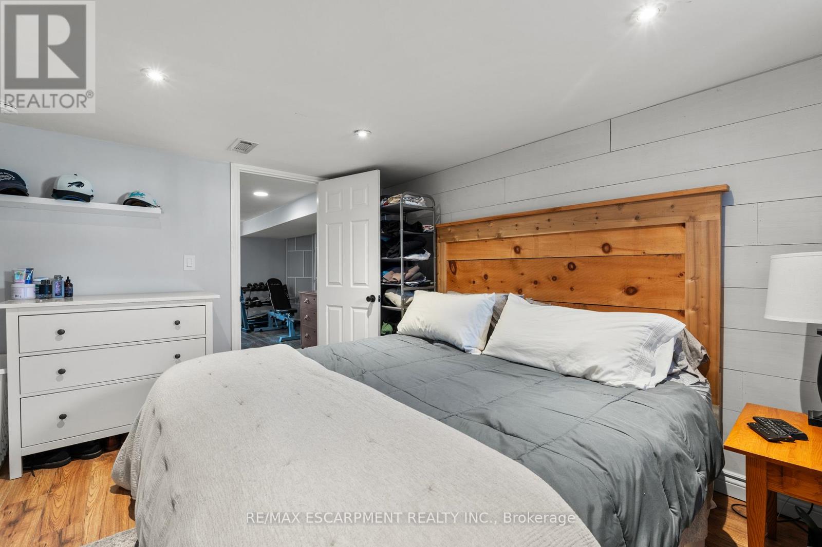 48 Windsor Road, St. Catharines, Ontario  L2N 3A4 - Photo 37 - X12848528