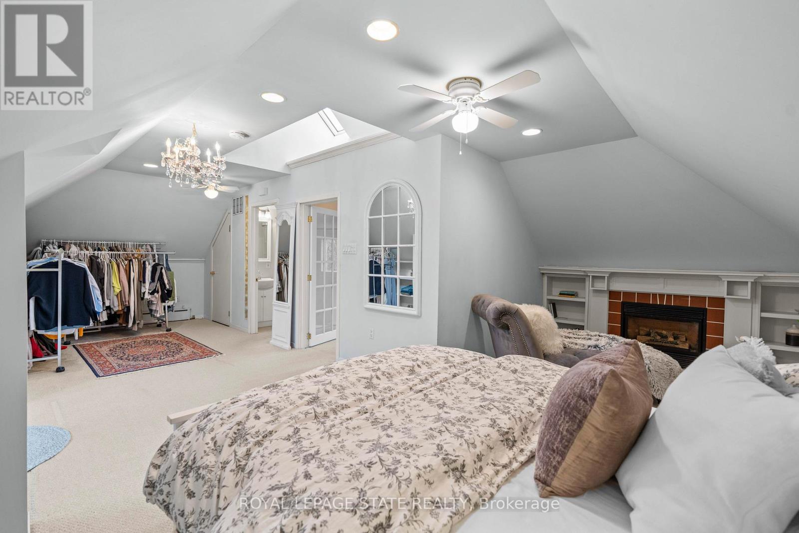 247 Macnab Street S, Hamilton, Ontario  L8P 3E2 - Photo 32 - X12848530