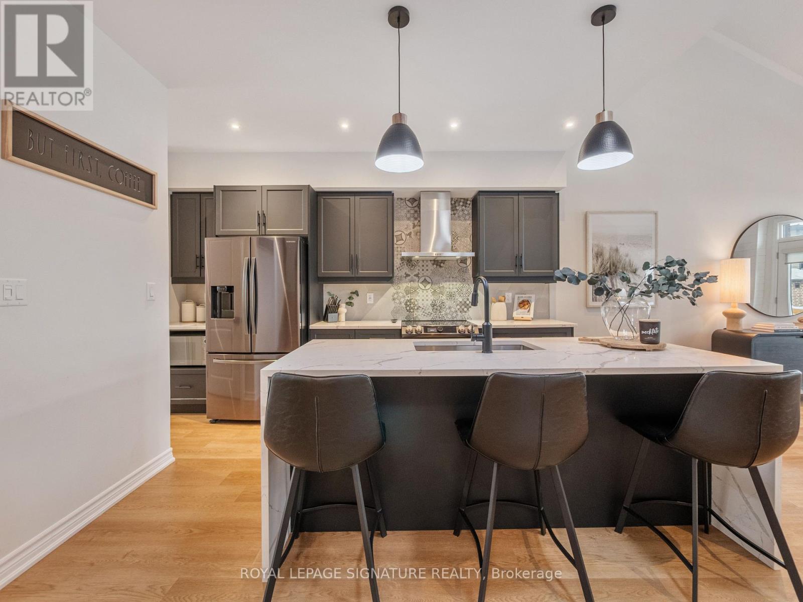 36 Welch Lane, Hamilton, Ontario  L9C 0G1 - Photo 5 - X12848546