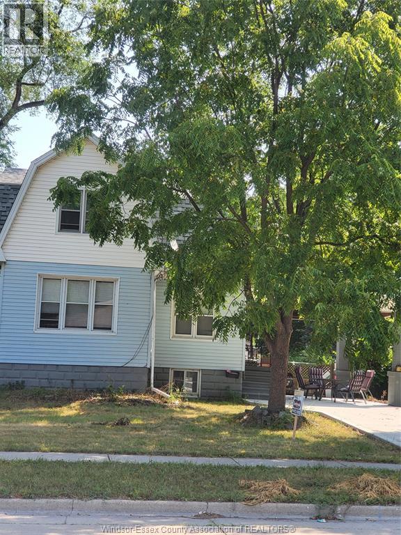 MLS# 26004650: 1938 BUCKINGHAM, Windsor, Canada