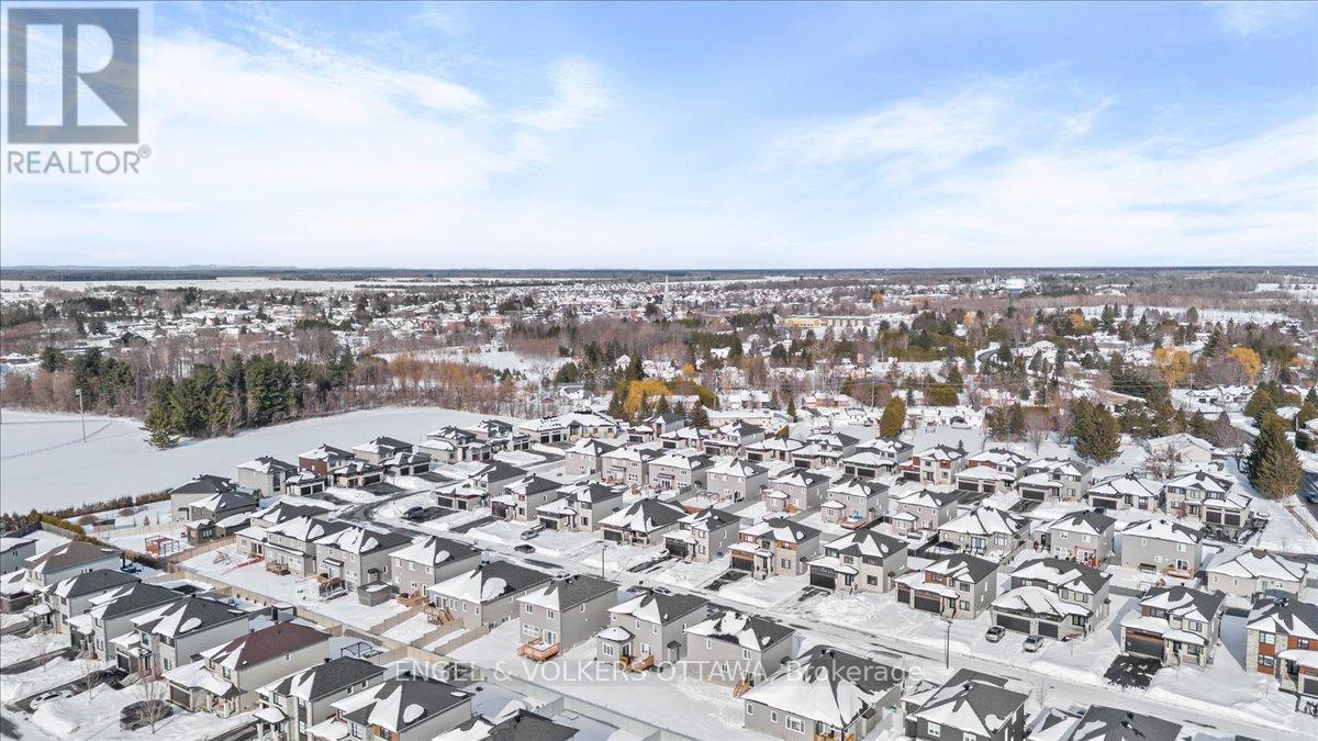 624 Geneva Crescent, Russell, Ontario  K0A 1W0 - Photo 46 - X12822734