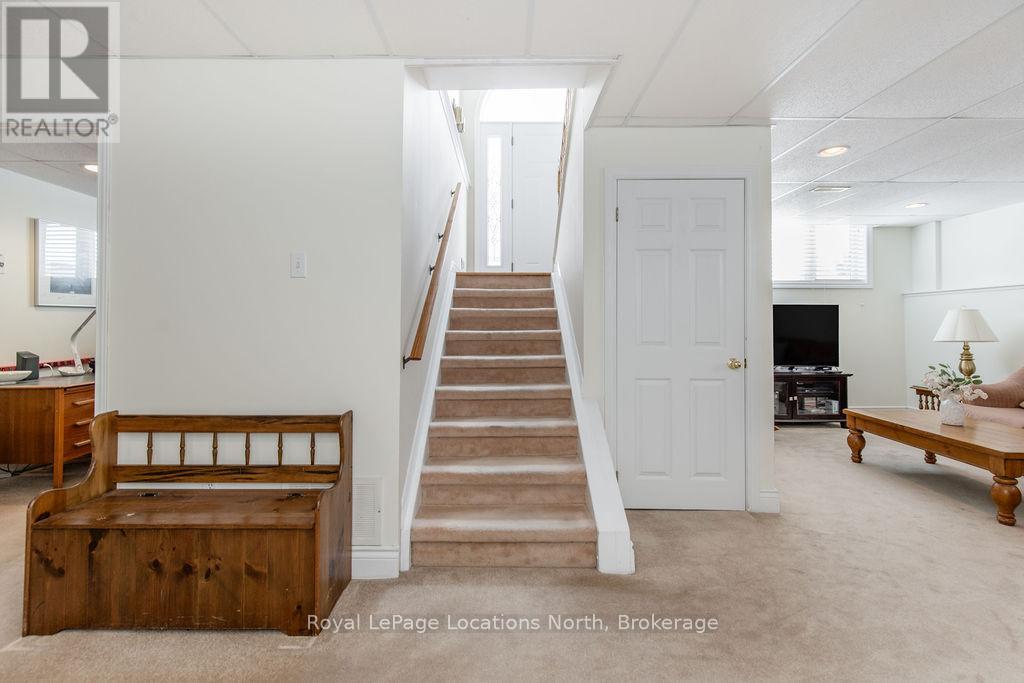 40 Fairway Crescent, Wasaga Beach, Ontario  L9Z 1B8 - Photo 24 - S12848716