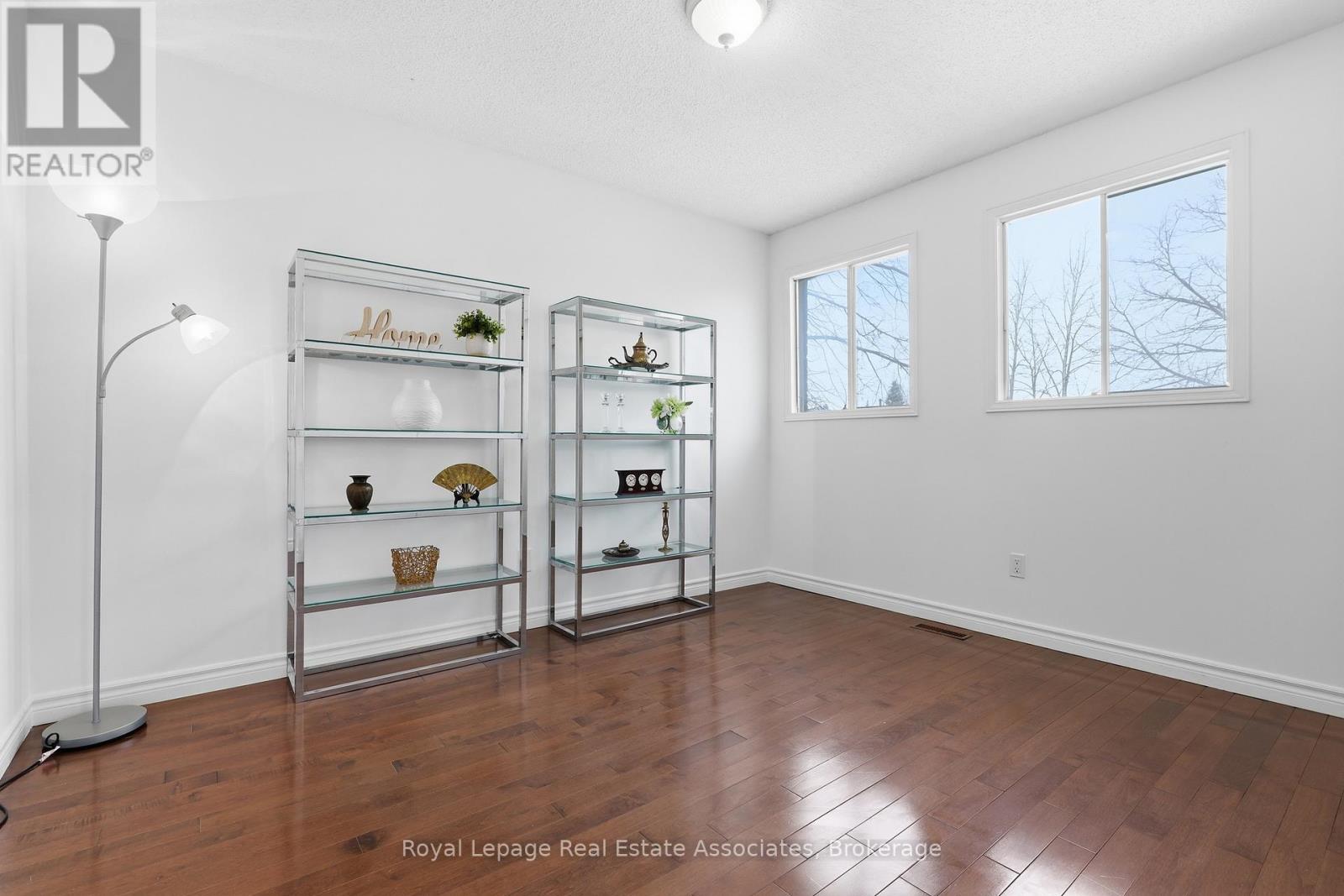 115 Coles Avenue, Vaughan, Ontario  L4L 1L8 - Photo 28 - N12819732