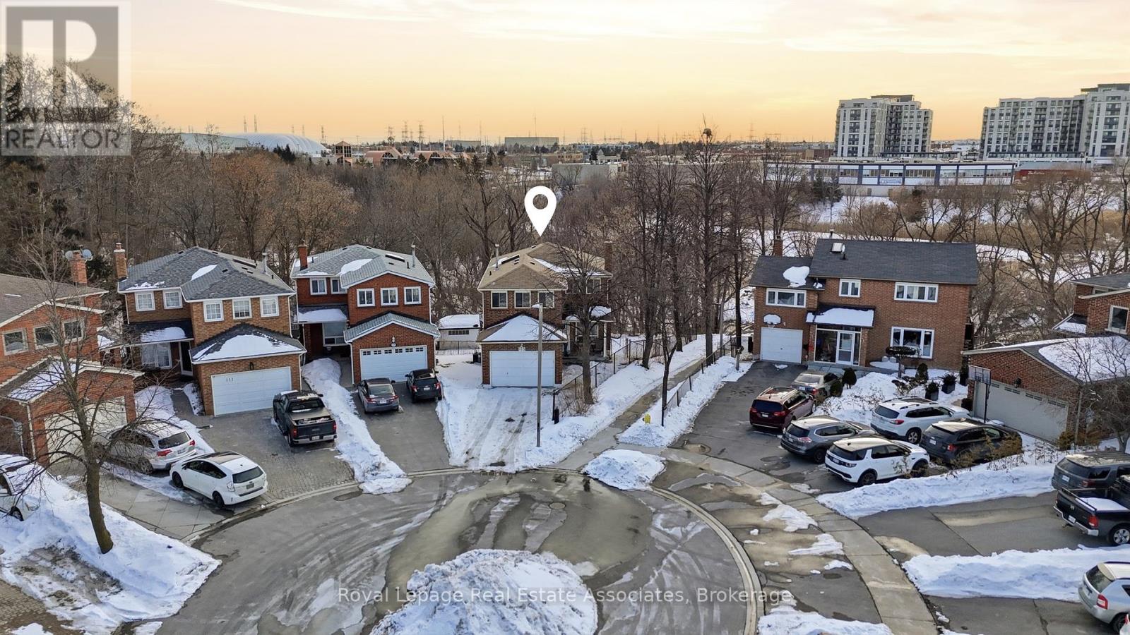 115 Coles Avenue, Vaughan, Ontario  L4L 1L8 - Photo 4 - N12819732