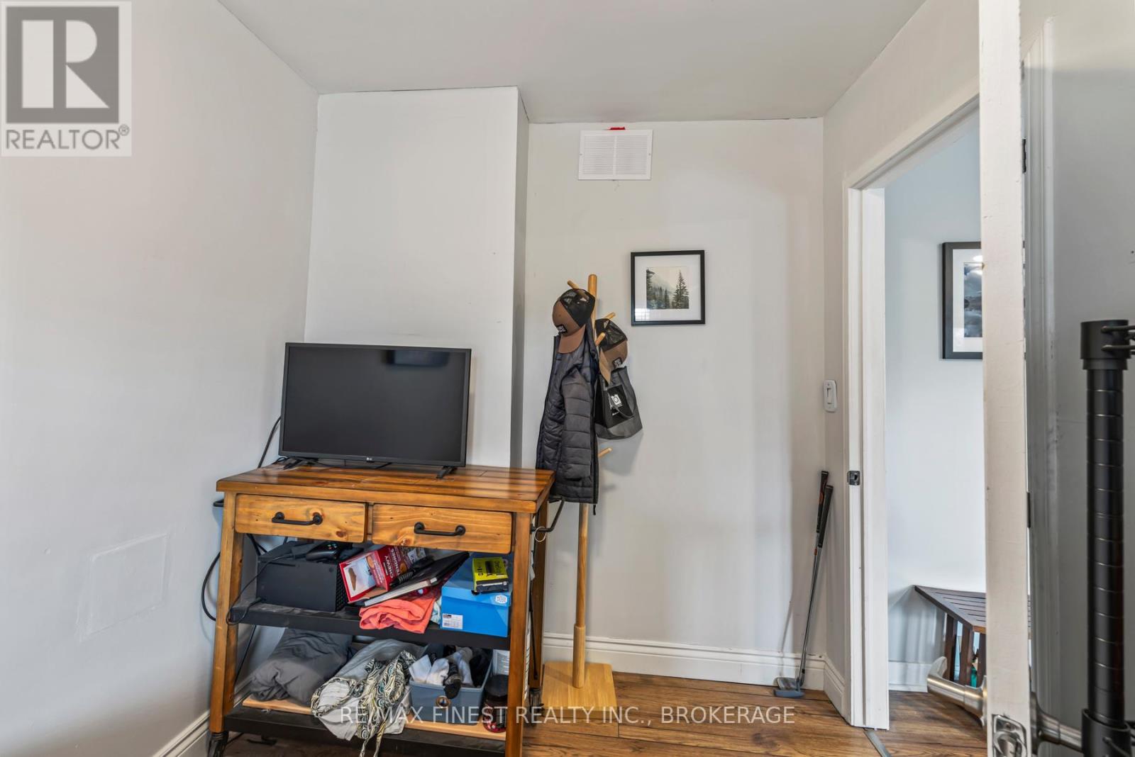 761 Victoria Street, Kingston (East Of Sir John A. Blvd), Ontario  K7K 4S9 - Photo 28 - X12848844