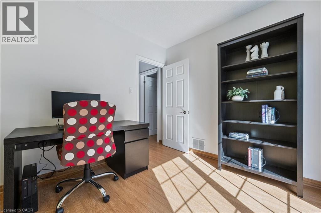 70 Westleigh Crescent, Etobicoke, Ontario  M8W 3Z7 - Photo 15 - 40809739