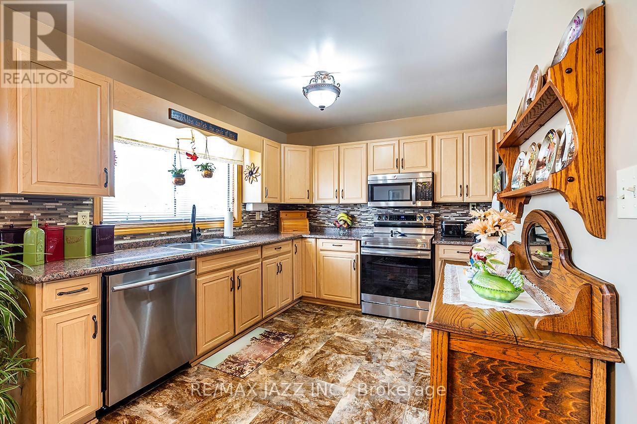 17 Huron Drive, Brighton, Ontario  K0K 1H0 - Photo 13 - X12848828