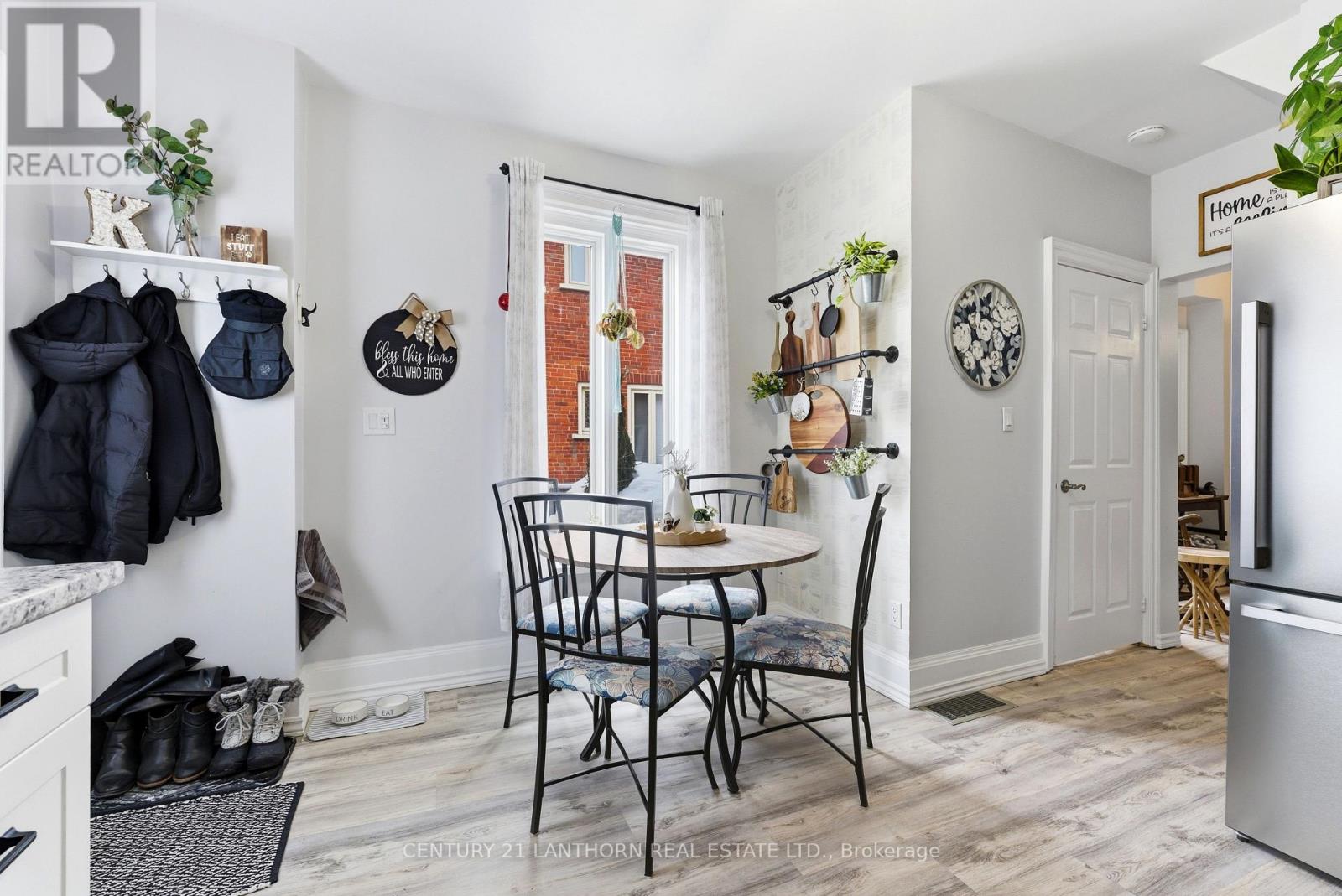 8 Queen Street, Belleville, Ontario  K8N 1T2 - Photo 5 - X12849044