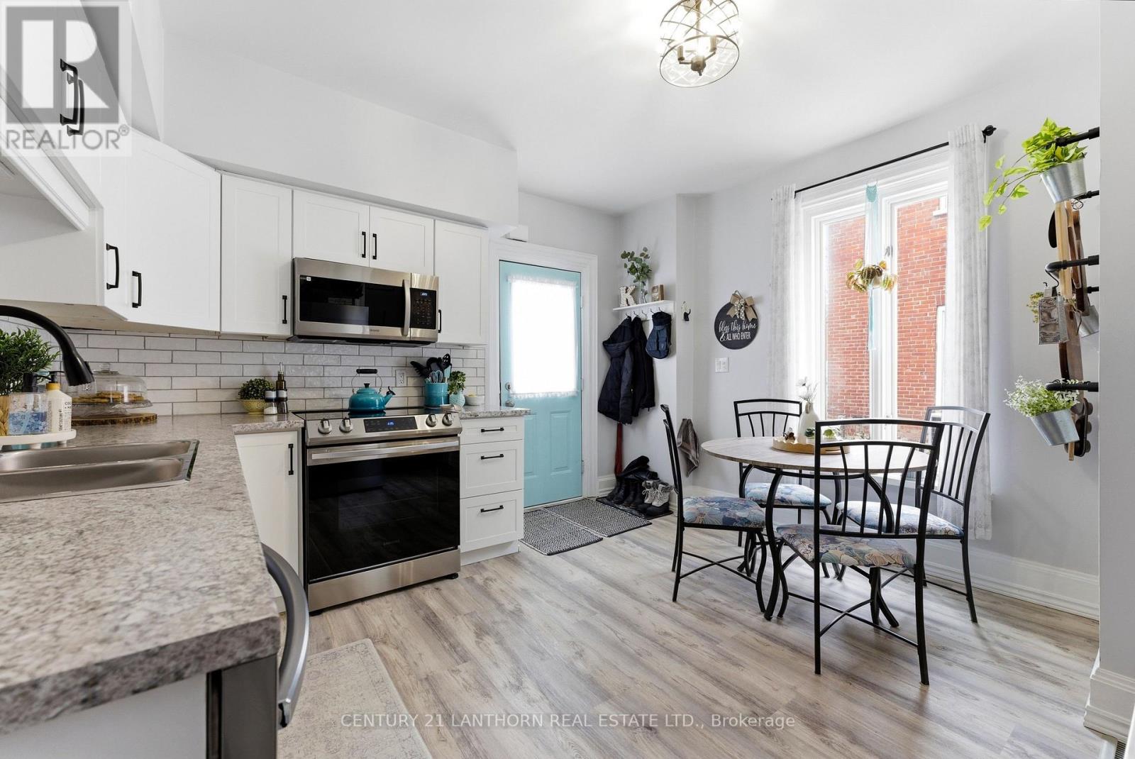 8 Queen Street, Belleville, Ontario  K8N 1T2 - Photo 6 - X12849044